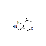 3-Isopropyl-1H-pyrazole-4-carbaldehyde