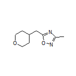 3-Methyl-5-[(tetrahydro-2H-pyran-4-yl)methyl]-1,2,4-oxadiazole