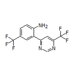 4-(Trifluoromethyl)-2-[6-(trifluoromethyl)pyrimidin-4-yl]aniline