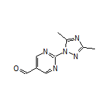 2-(3,5-Dimethyl-1H-1,2,4-triazol-1-yl)pyrimidine-5-carbaldehyde