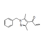 1-(1-Benzyl-3,5-dimethyl-4-pyrazolyl)prop-2-en-1-one
